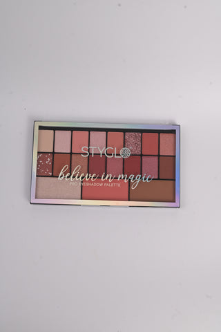 Believe in Magic Eyeshadow Palette